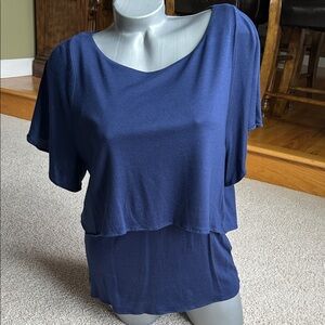 White House, black market, navy blue layered short sleeve shirt